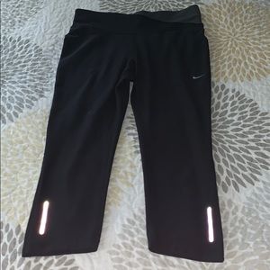 Nike capri leggings